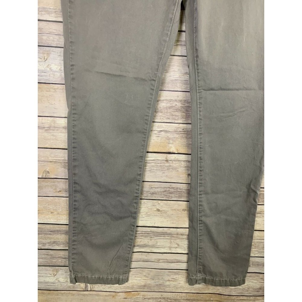 Levis Womens Size 6 Flat Front Pants Skinny Leg - Picture 3 of 9